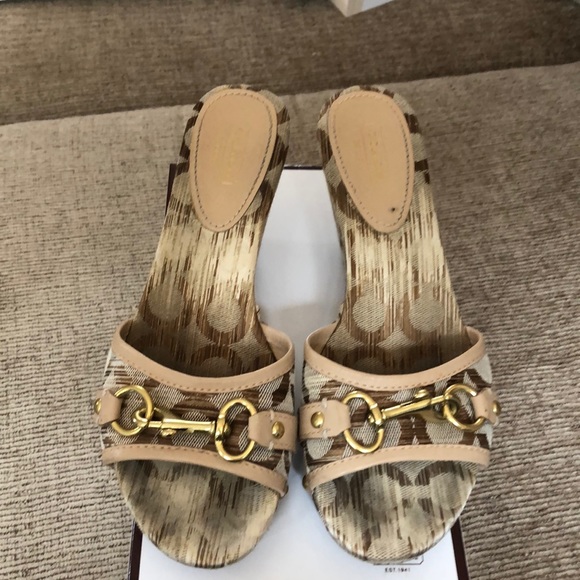 Coach Natala IKAT gold wedge - Picture 1 of 4